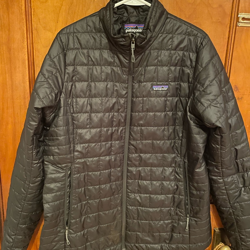 Patagonia Black Quilted Jacket - polyester fill